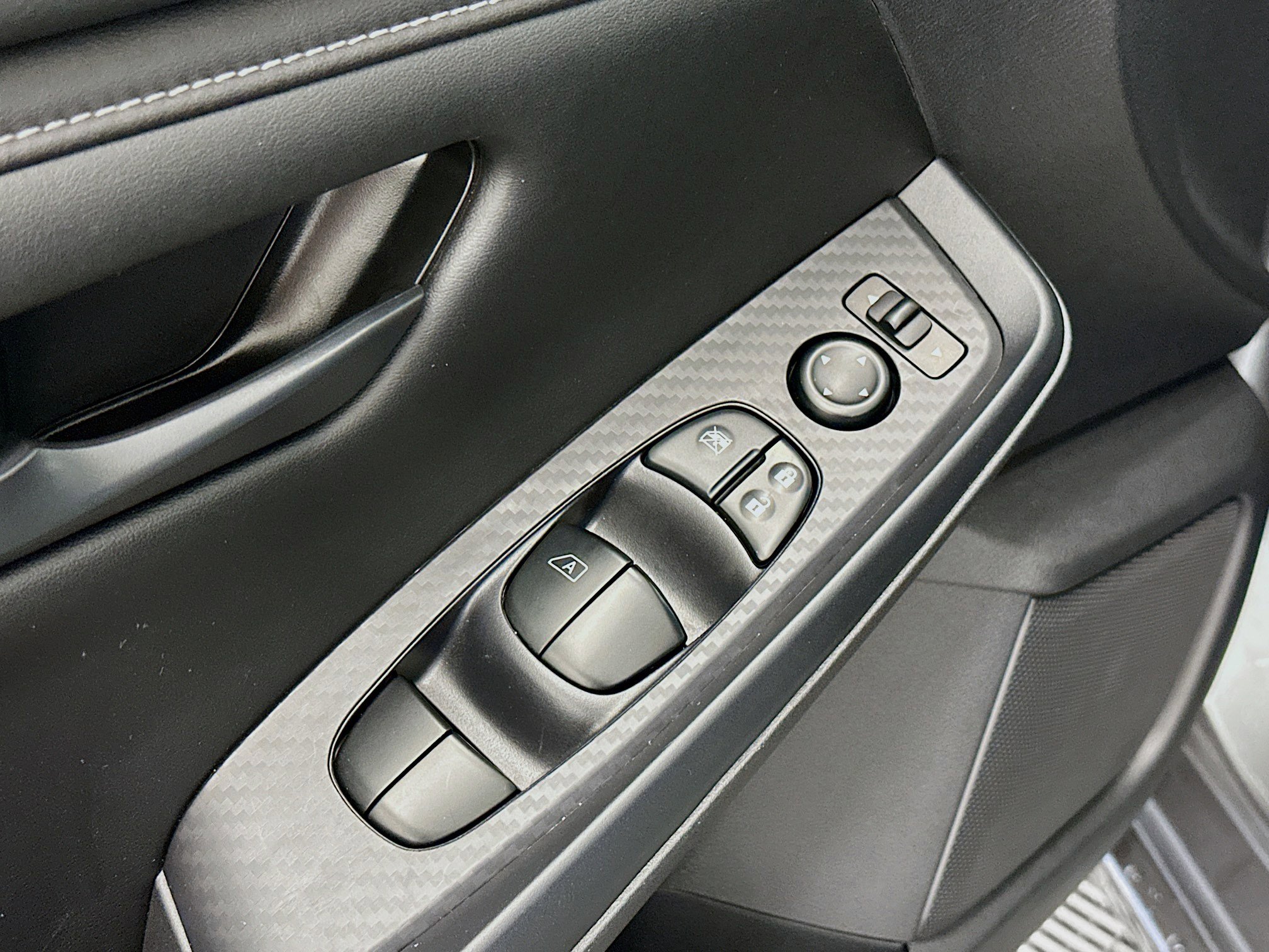 Used 2024 Nissan Sentra S image 15