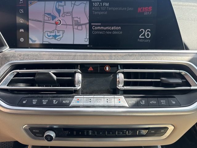 Used 2022 BMW X5 xDrive40i w/ Executive Package AWD/4WD image 23