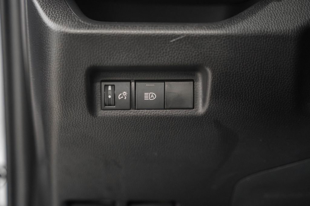 Used 2025 Toyota RAV4 LE image 34