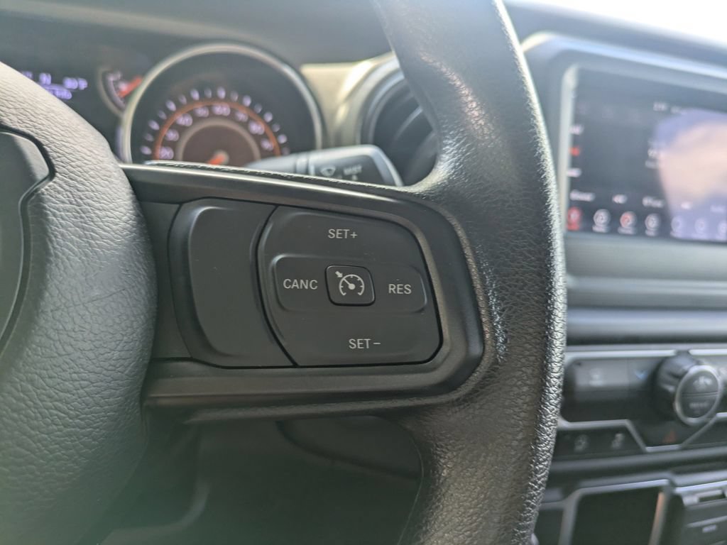 Used 2022 Jeep Gladiator Sport AWD/4WD image 26