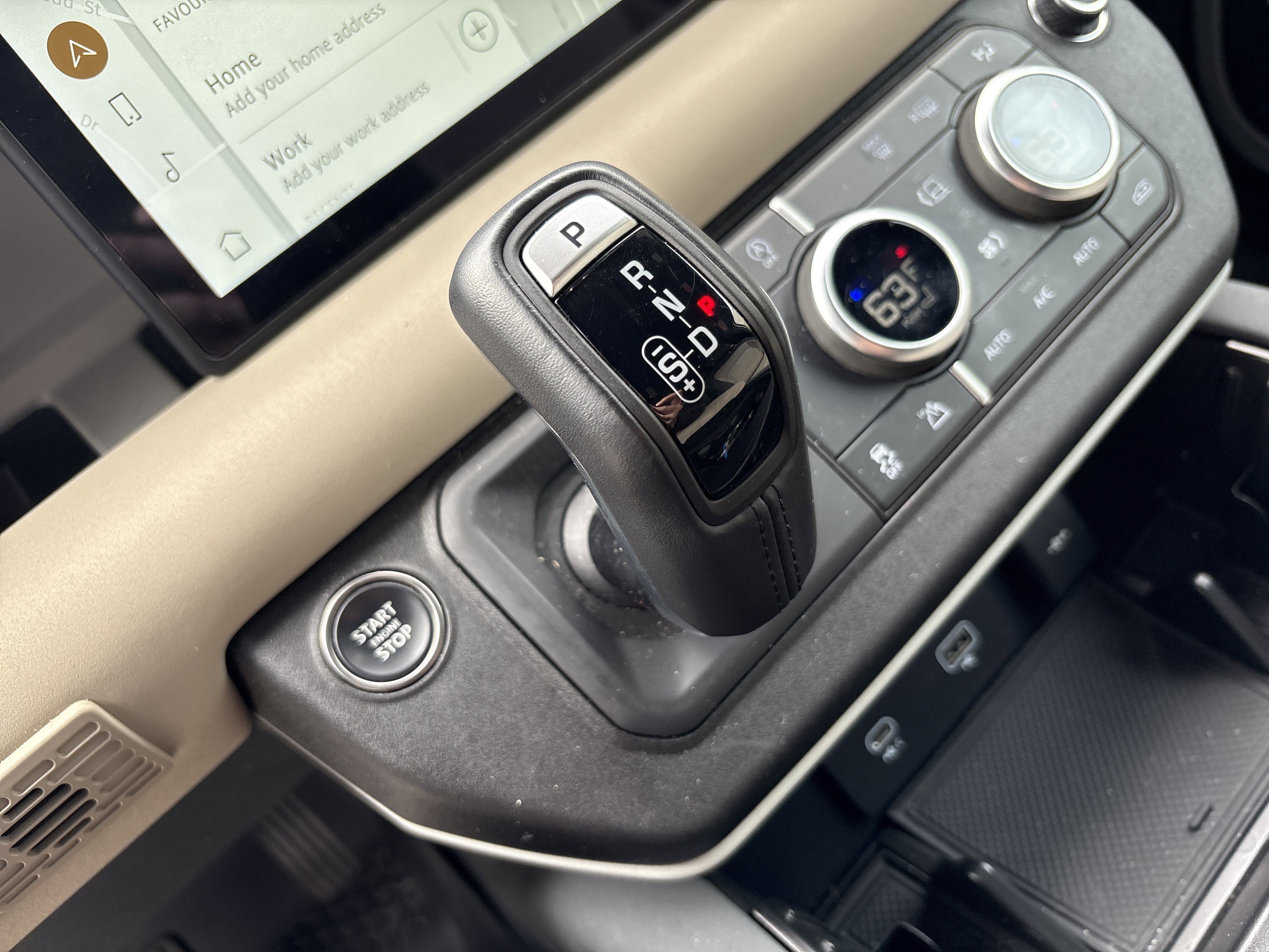 Used 2023 Land Rover Defender 90 X-Dynamic SE AWD/4WD image 30