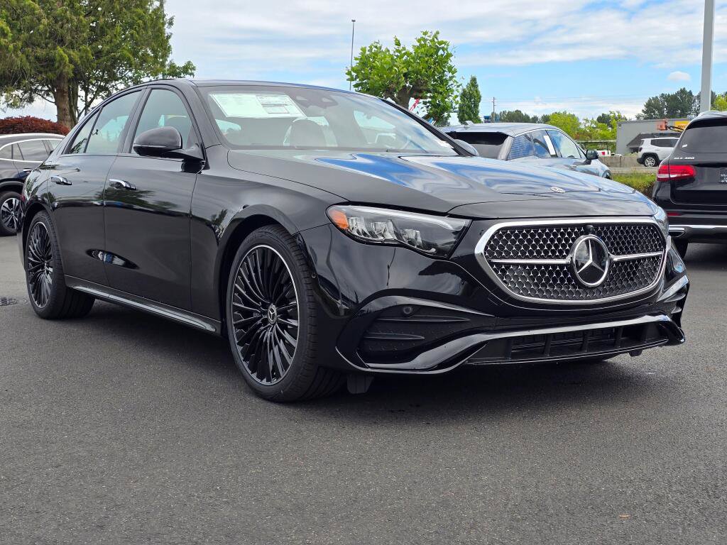 New 2026 Mercedes-Benz E 450 4MATIC Sedan image 8