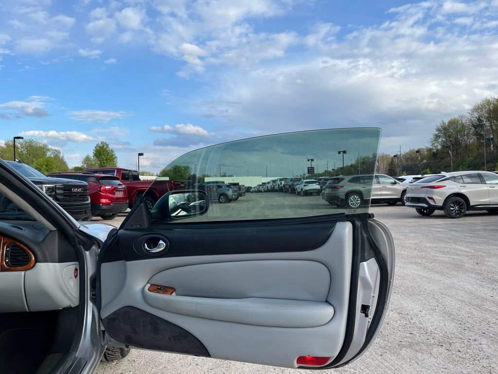 Used 2004 Jaguar XK8 Convertible RWD image 31