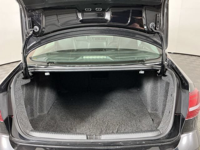 Used 2016 Volkswagen Jetta SEL w/ Lighting Package FWD image 27