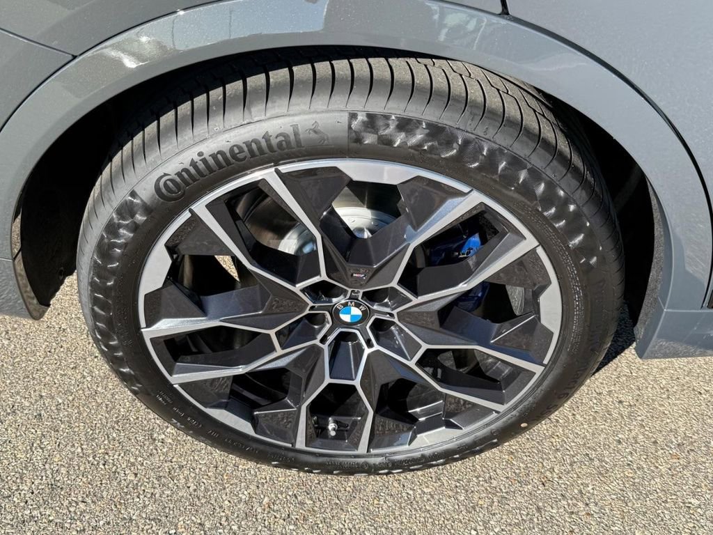 New 2026 BMW X7 xDrive40i w/ Dynamic Handling Package image 4