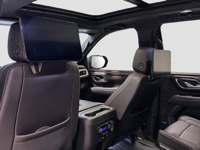 Certified 2024 Chevrolet Suburban High Country w/ Advanced Technology Package AWD/4WD image 24