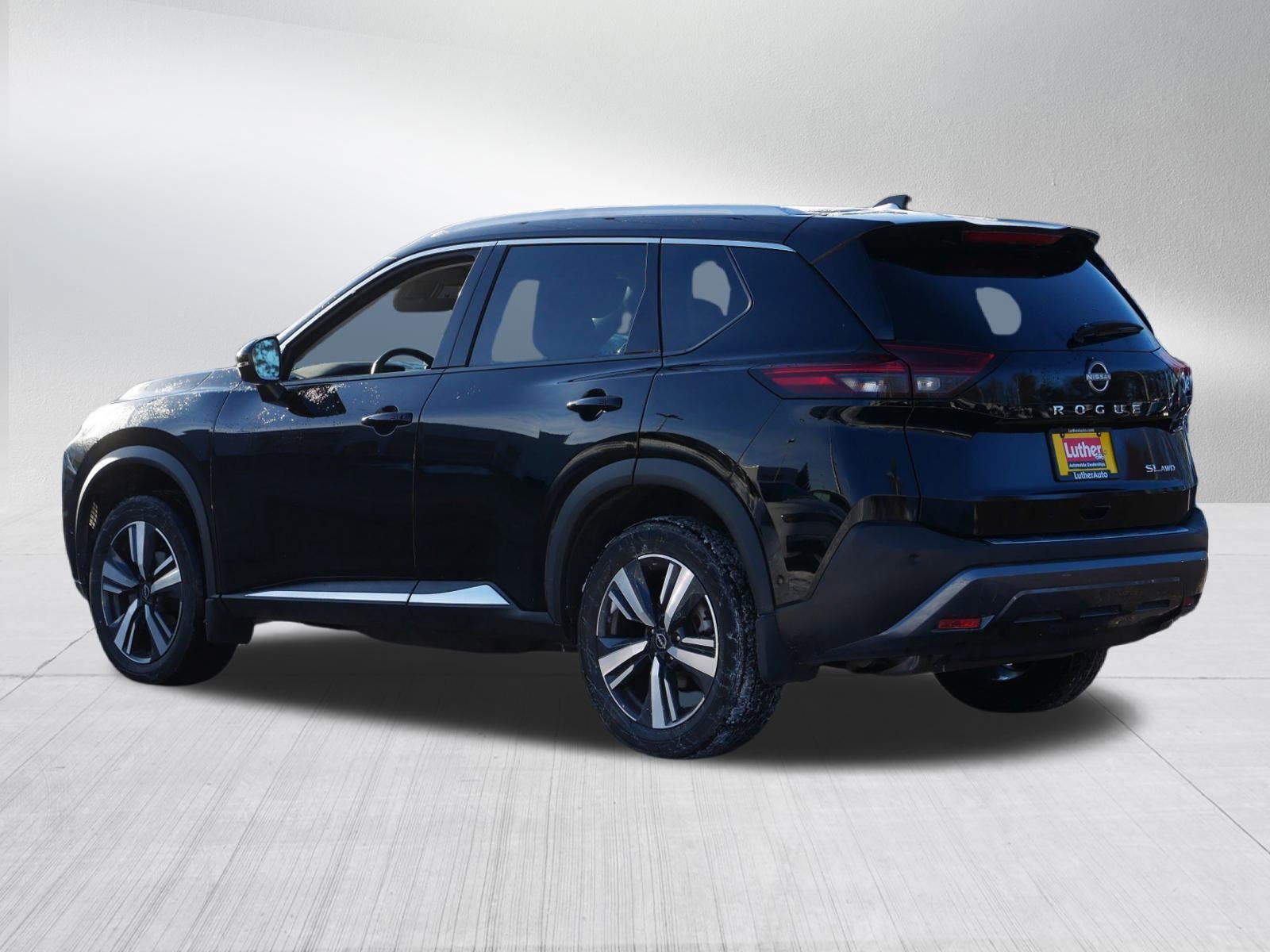 Certified 2022 Nissan Rogue SL w/ SL Premium Package image 5