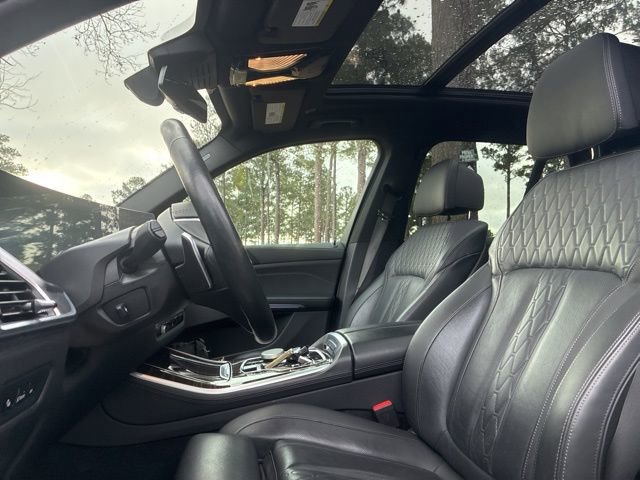Used 2025 BMW X5 xDrive50e image 23