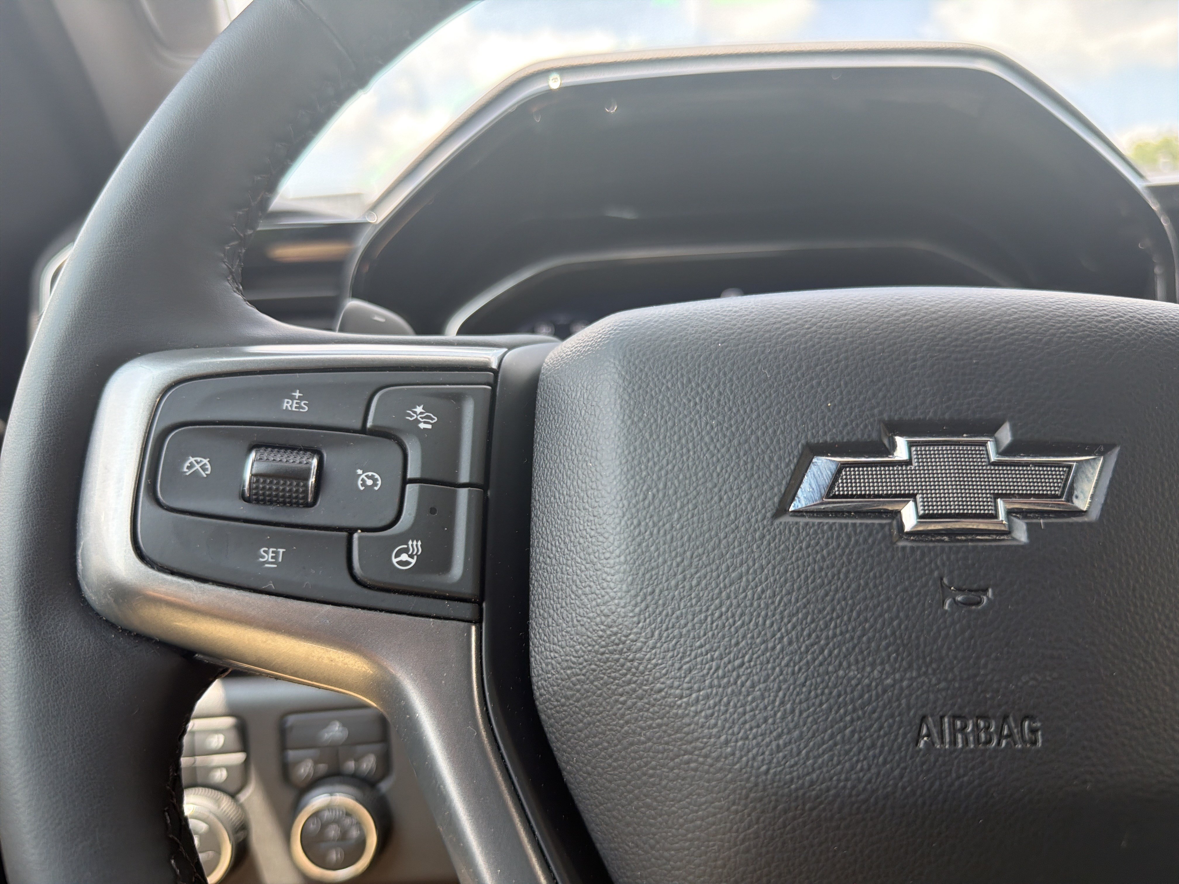 Certified 2023 Chevrolet Silverado 1500 RST w/ Z71 Off-Road Package AWD/4WD image 29