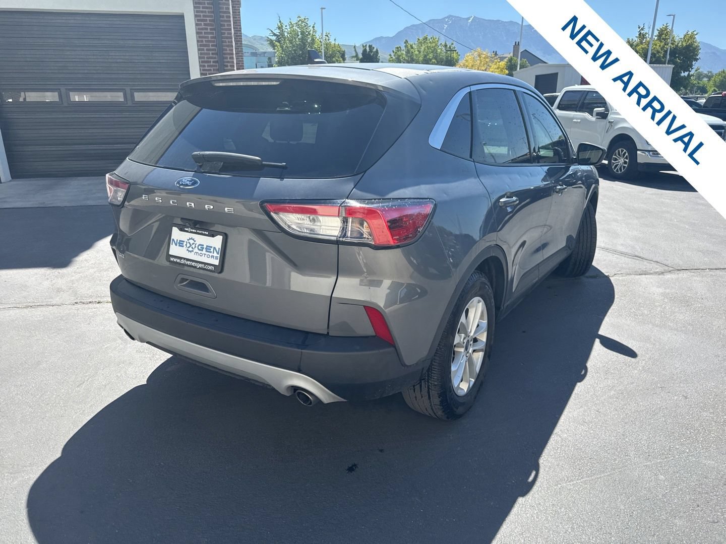 Used 2021 Ford Escape SE FWD image 7