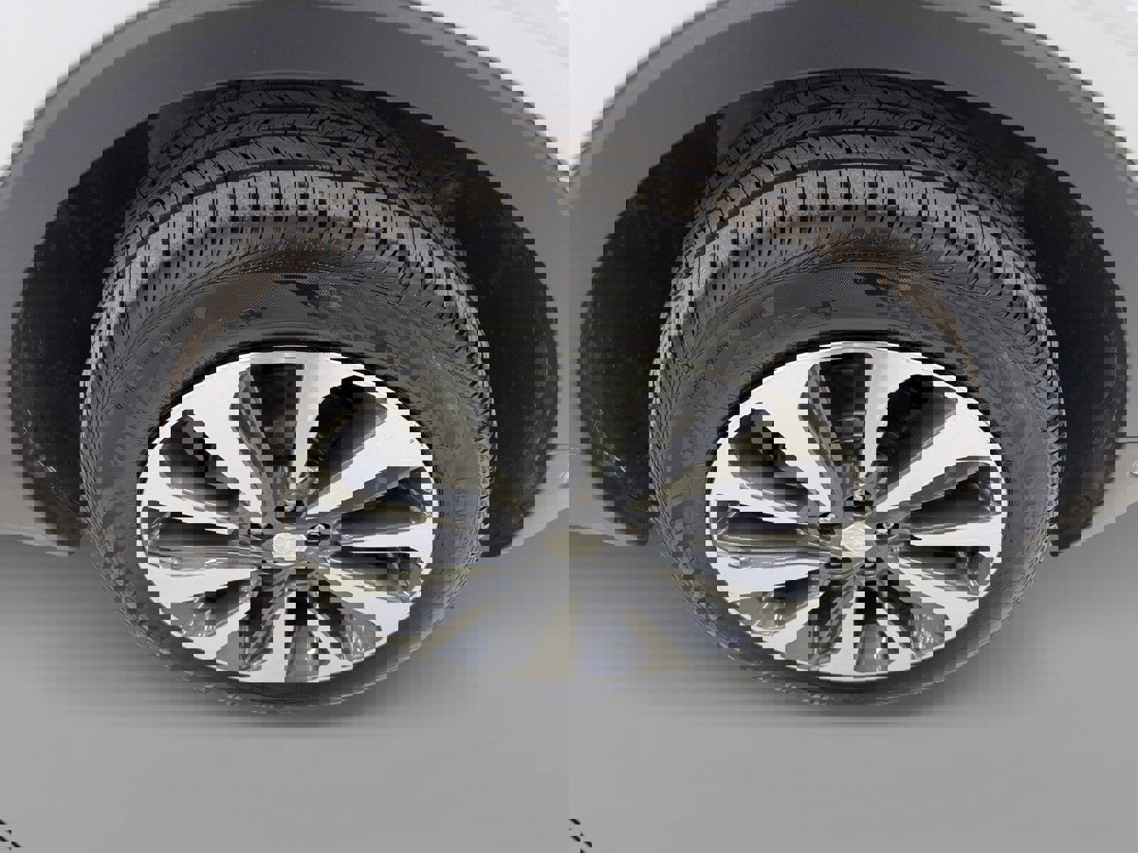 Used 2022 Buick Encore Preferred image 8