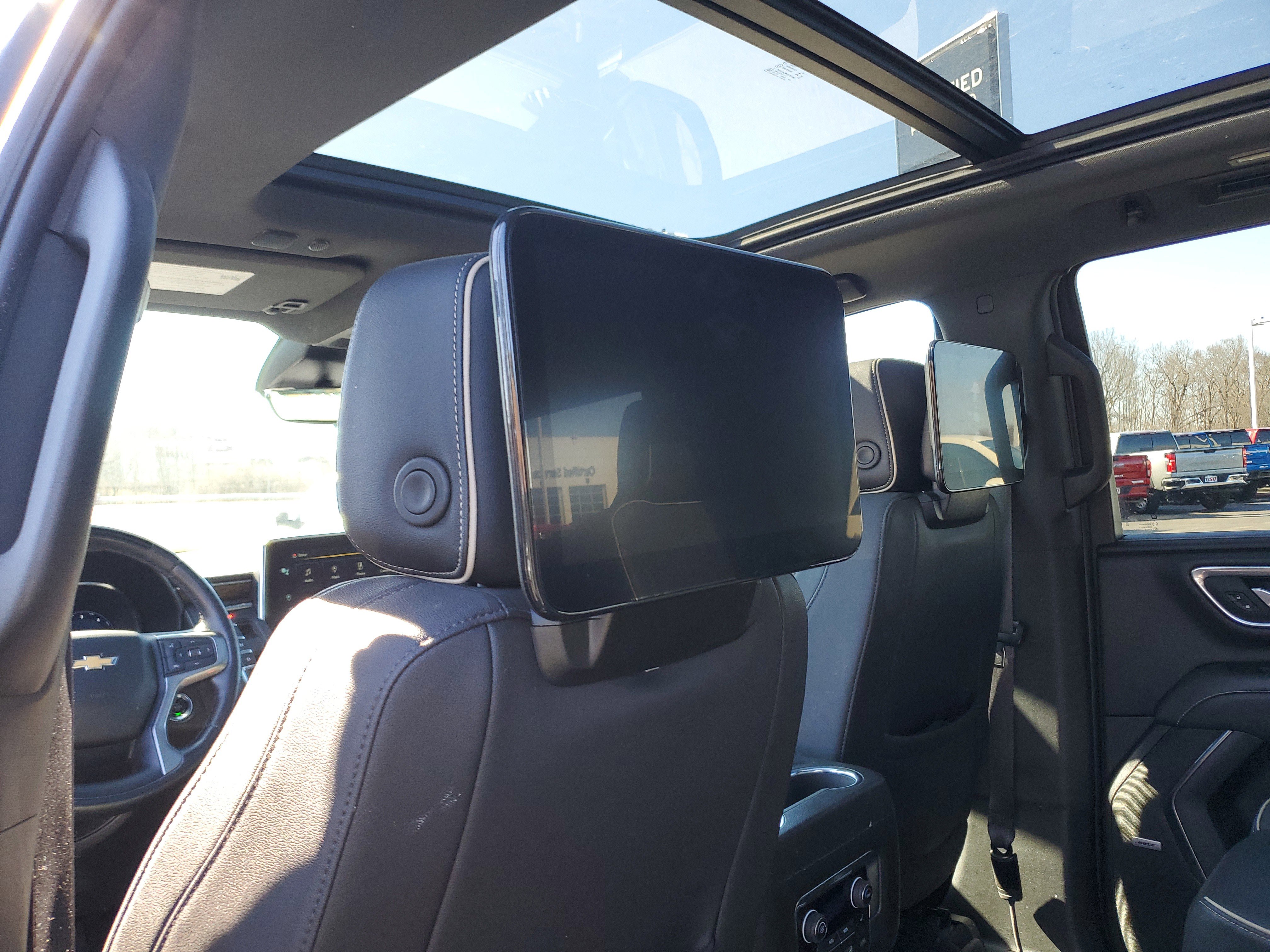 Used 2023 Chevrolet Tahoe Premier w/ Advanced Technology Package image 29