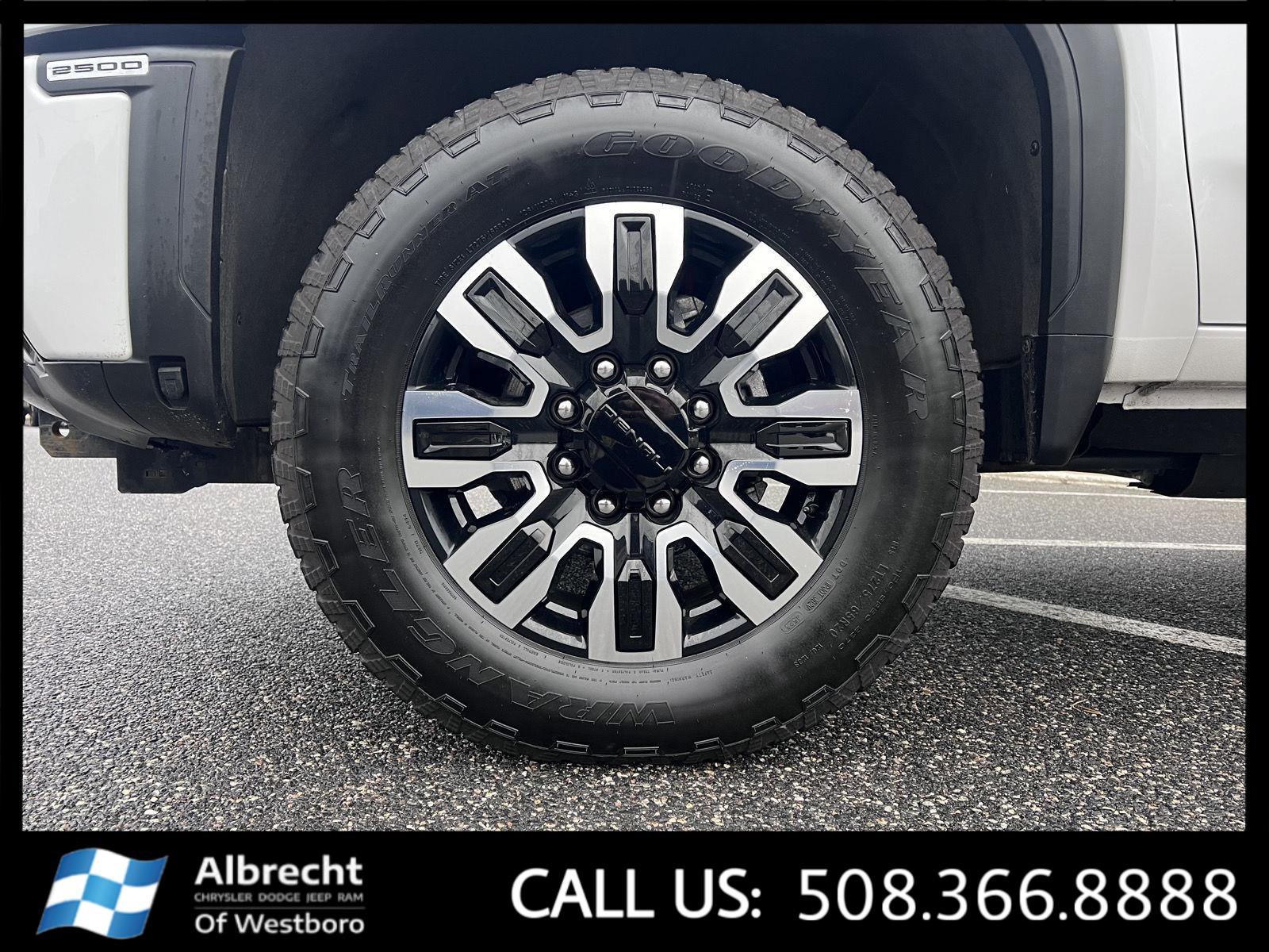 Used 2024 GMC Sierra 2500 Denali Ultimate w/ Snow Plow Prep/Camper Package image 35