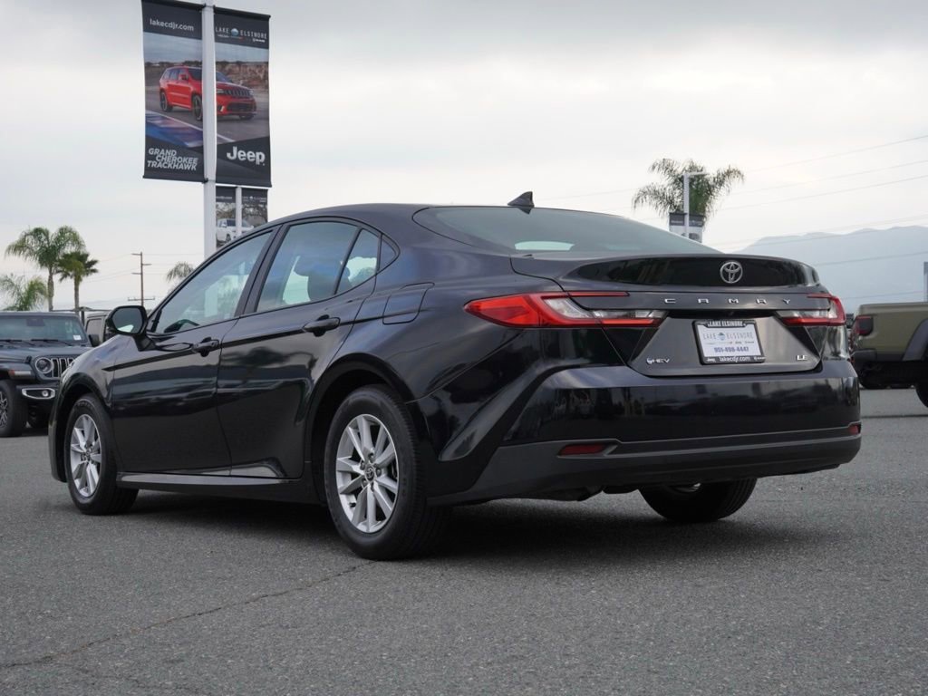 Used 2025 Toyota Camry LE image 6