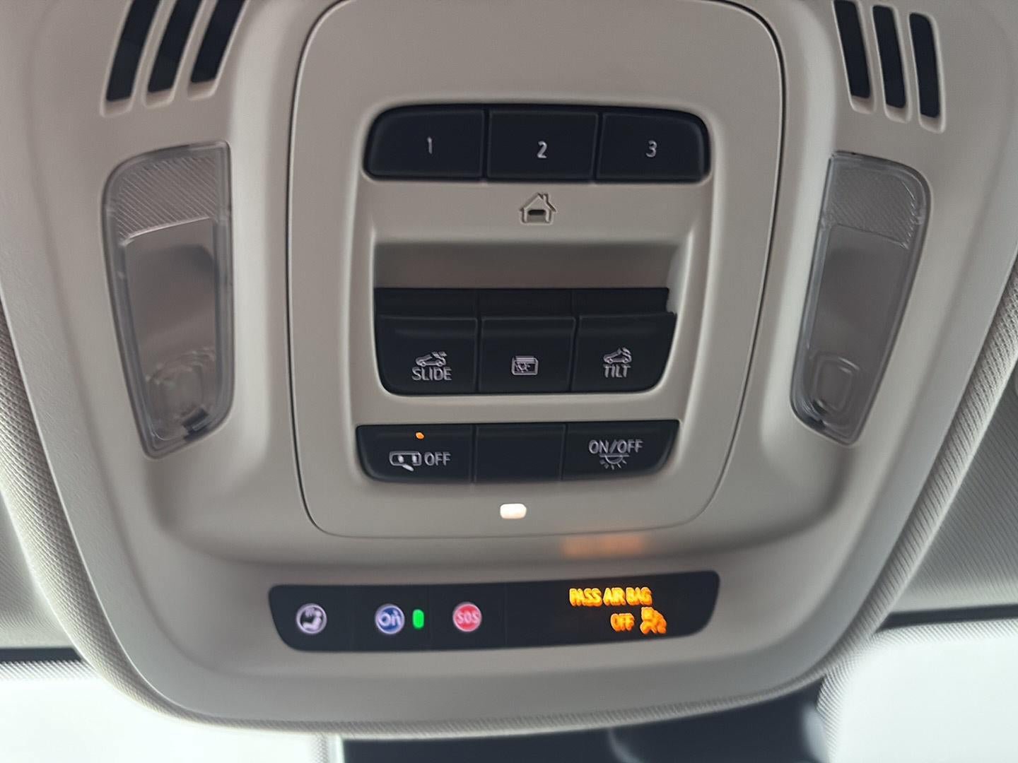 Used 2023 Buick Envision Avenir AWD/4WD image 21