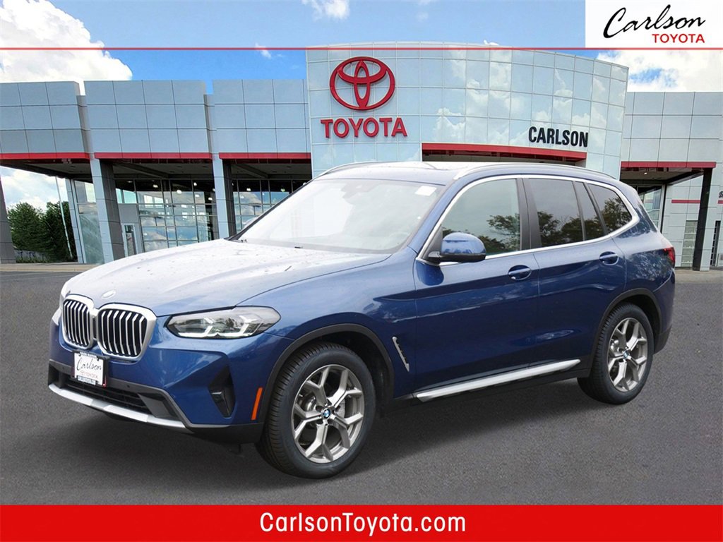 Used 2022 BMW X3 xDrive30i w/ Premium Package 2