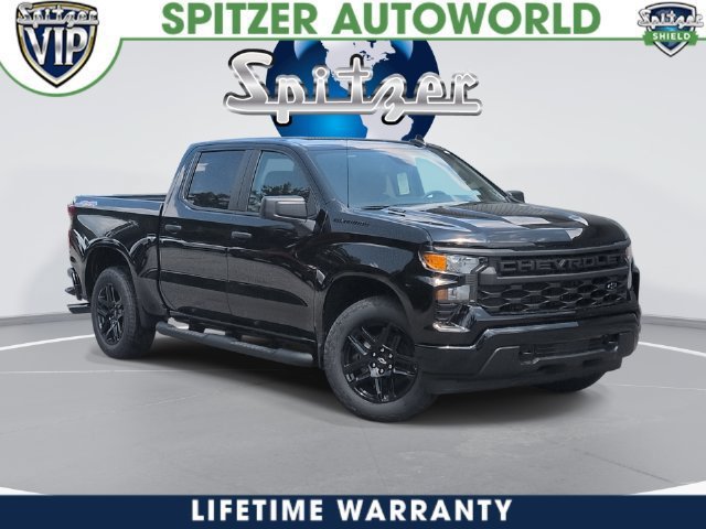 New 2026 Chevrolet Silverado 1500 Custom w/ Turbomax Blackout Package