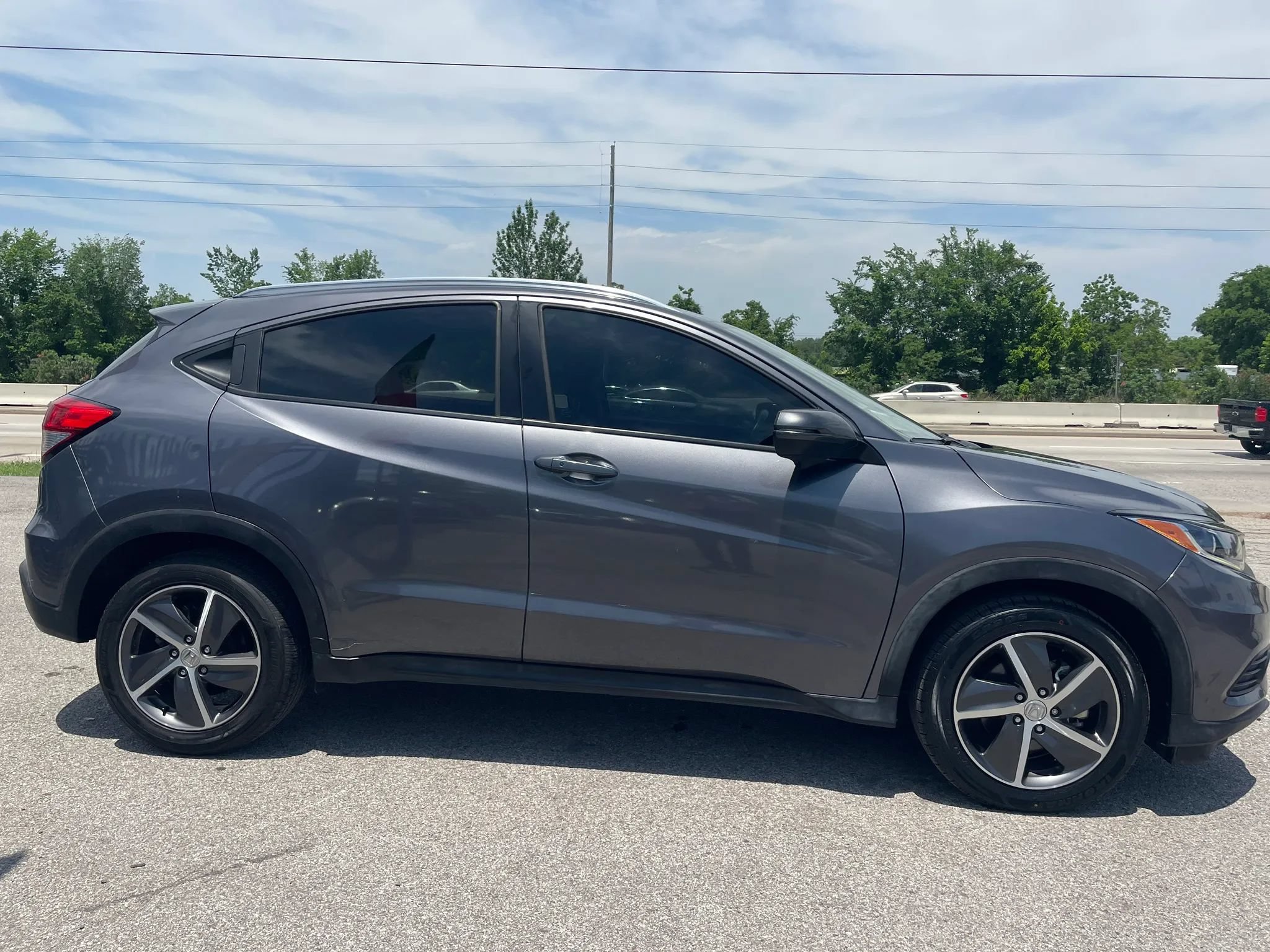 Used 2022 Honda HR-V EX-L image 4