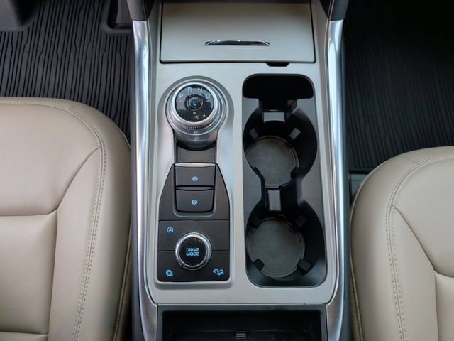 Used 2023 Ford Explorer XLT w/ Equipment Group 202A AWD/4WD image 21