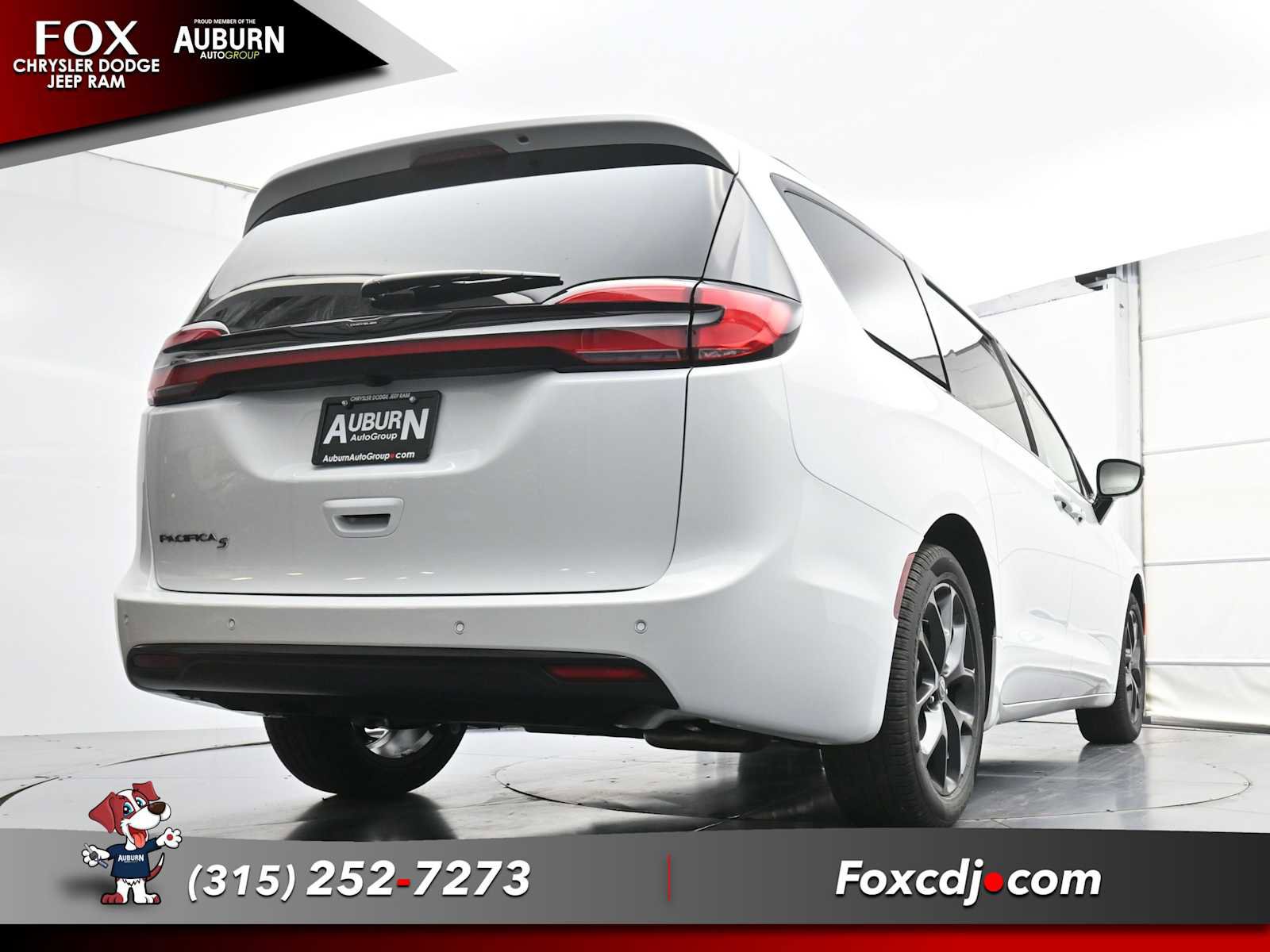 New 2026 Chrysler Pacifica Select w/ S Appearance Package image 20