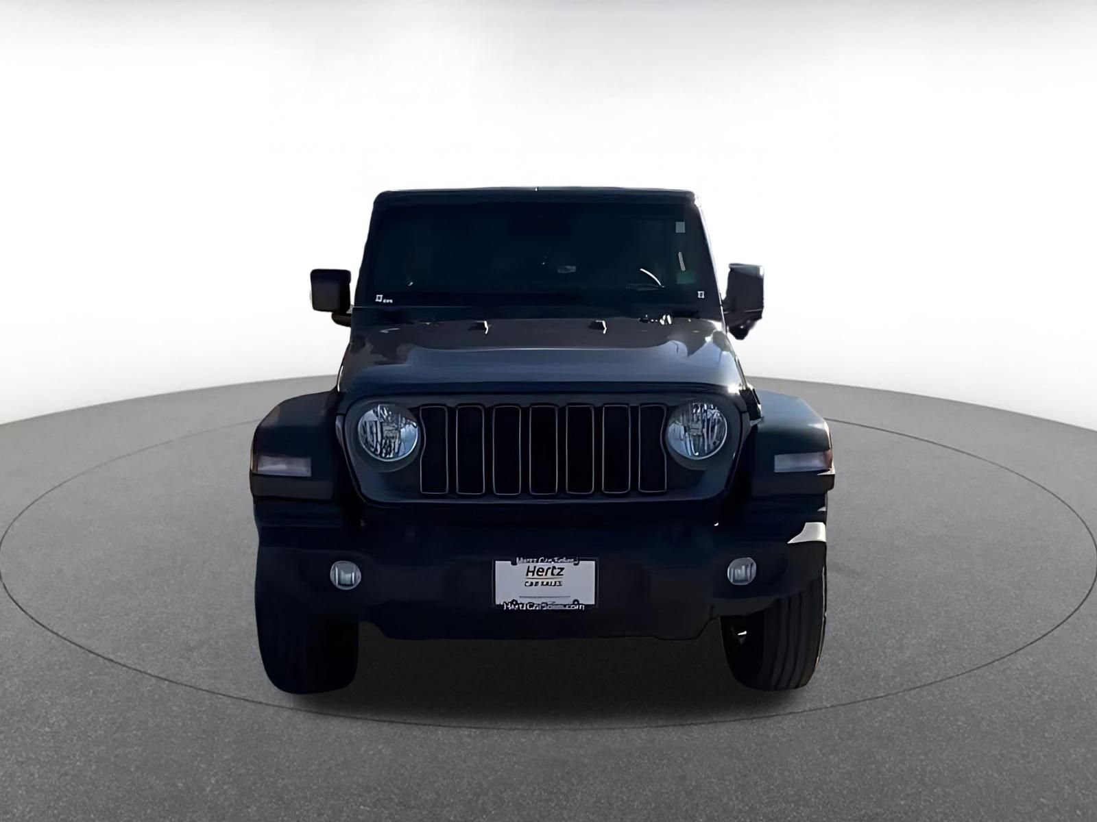 Used 2025 Jeep Wrangler Sport S image 9