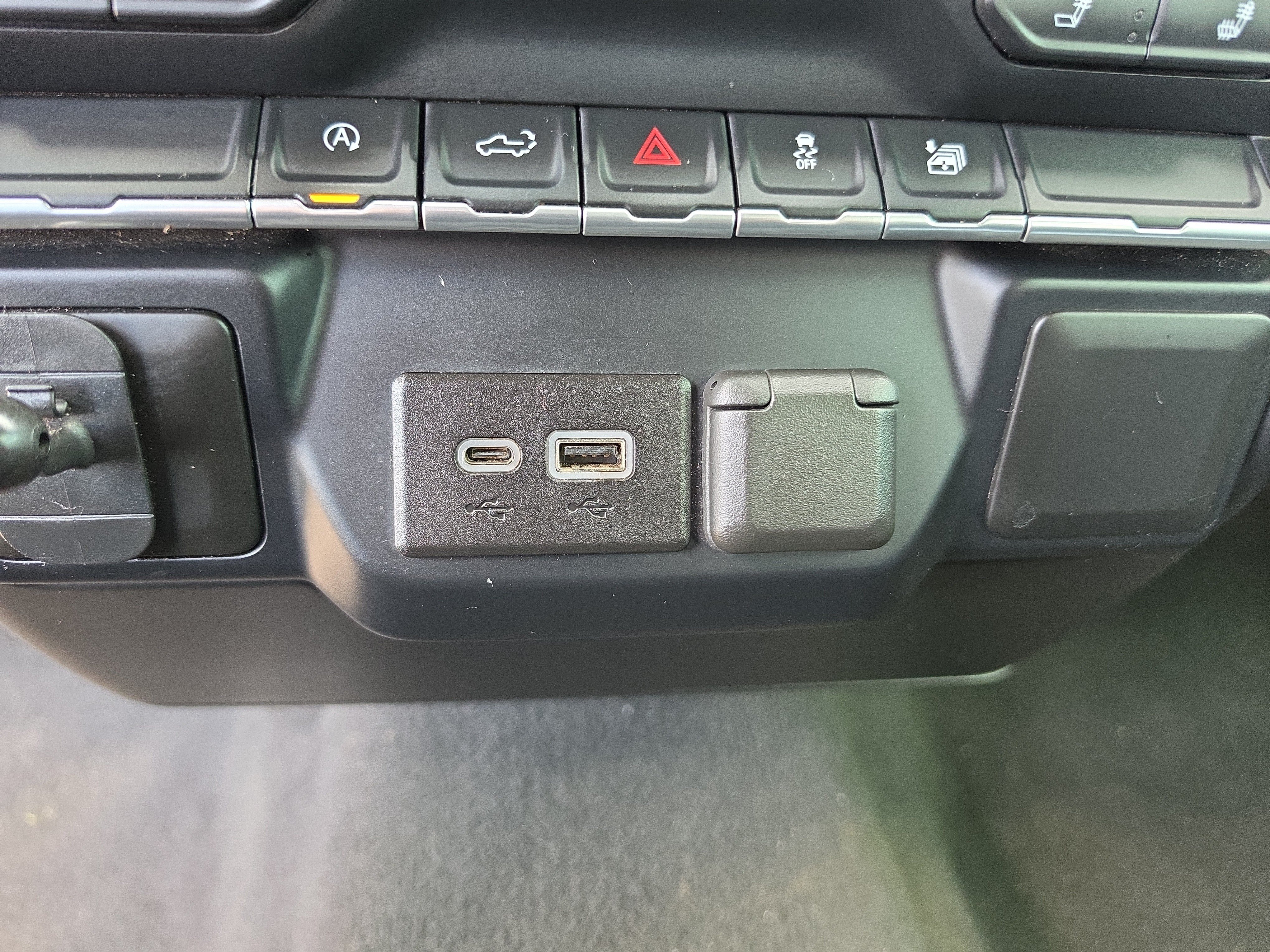Used 2021 Chevrolet Silverado 1500 LT RWD image 29