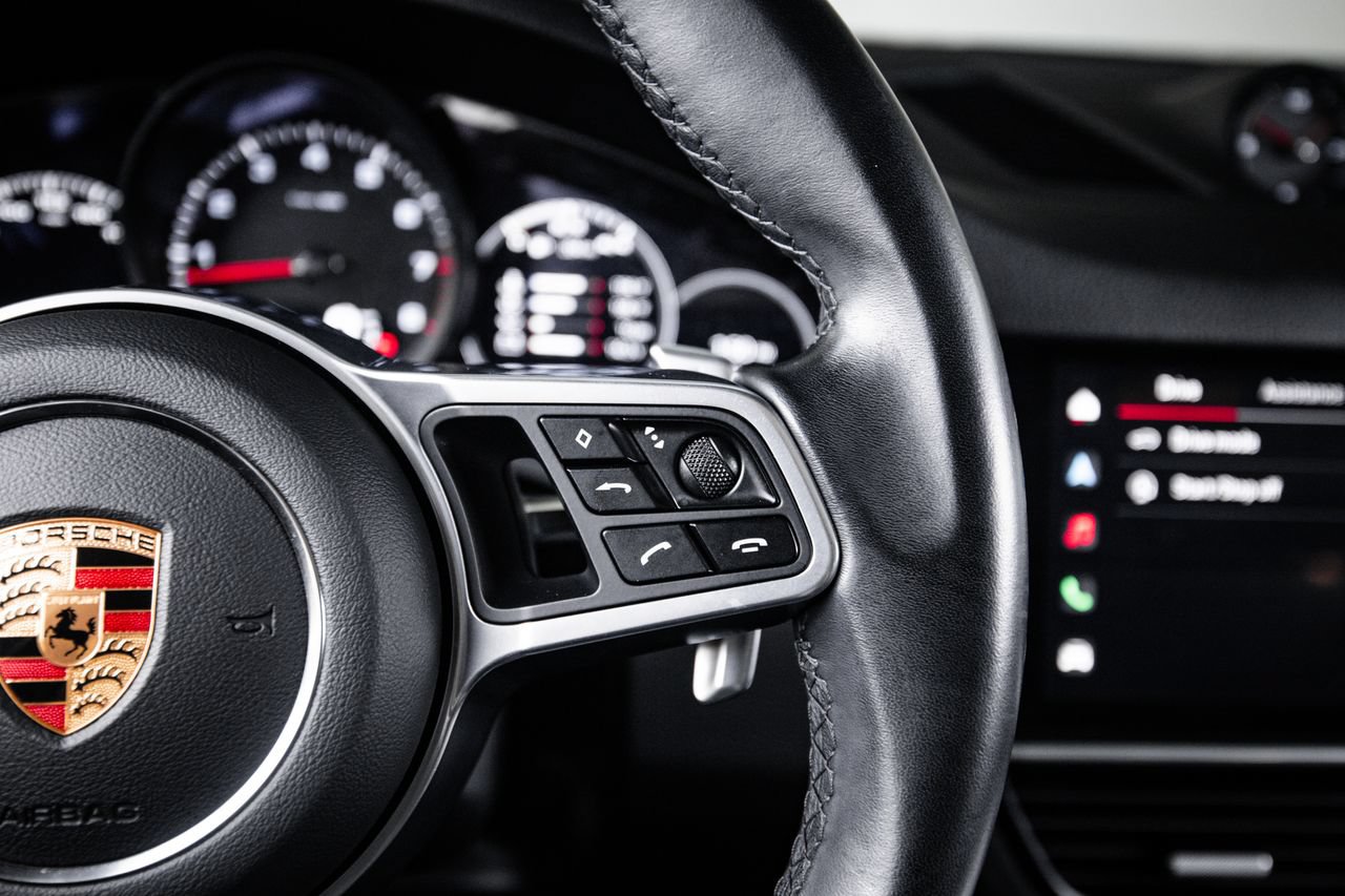 Certified 2023 Porsche Cayenne Platinum Edition AWD/4WD image 16