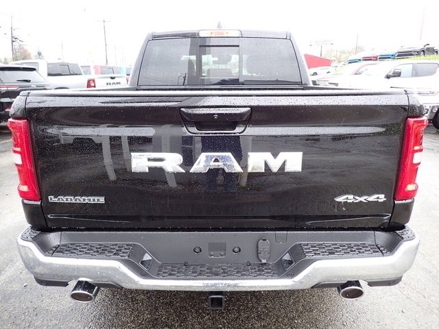 New 2025 RAM 1500 Laramie image 4