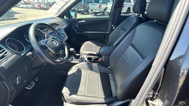 Used 2020 Volkswagen Tiguan SE R-Line FWD image 17