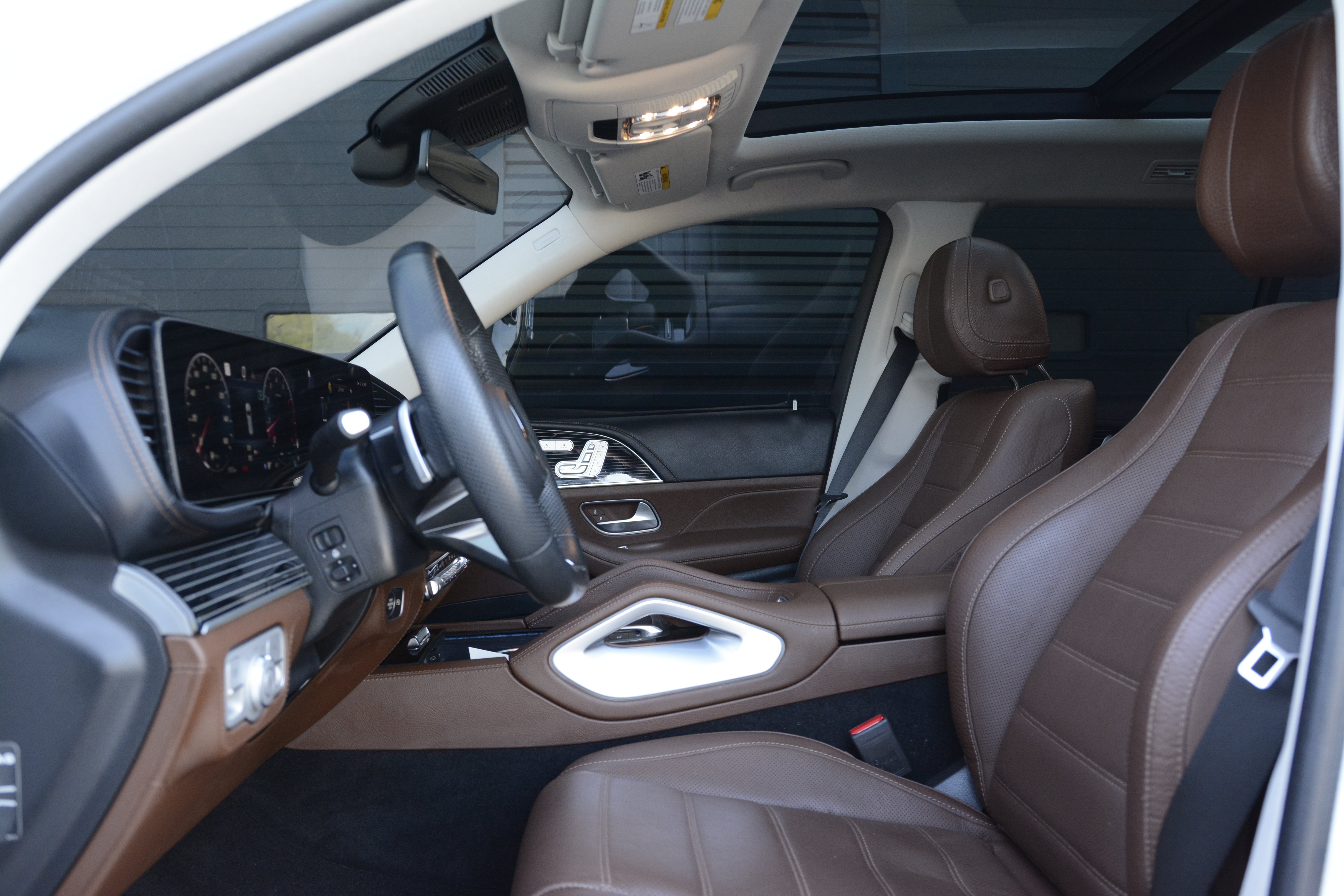 Used 2024 Mercedes-Benz GLS 450 4MATIC image 16