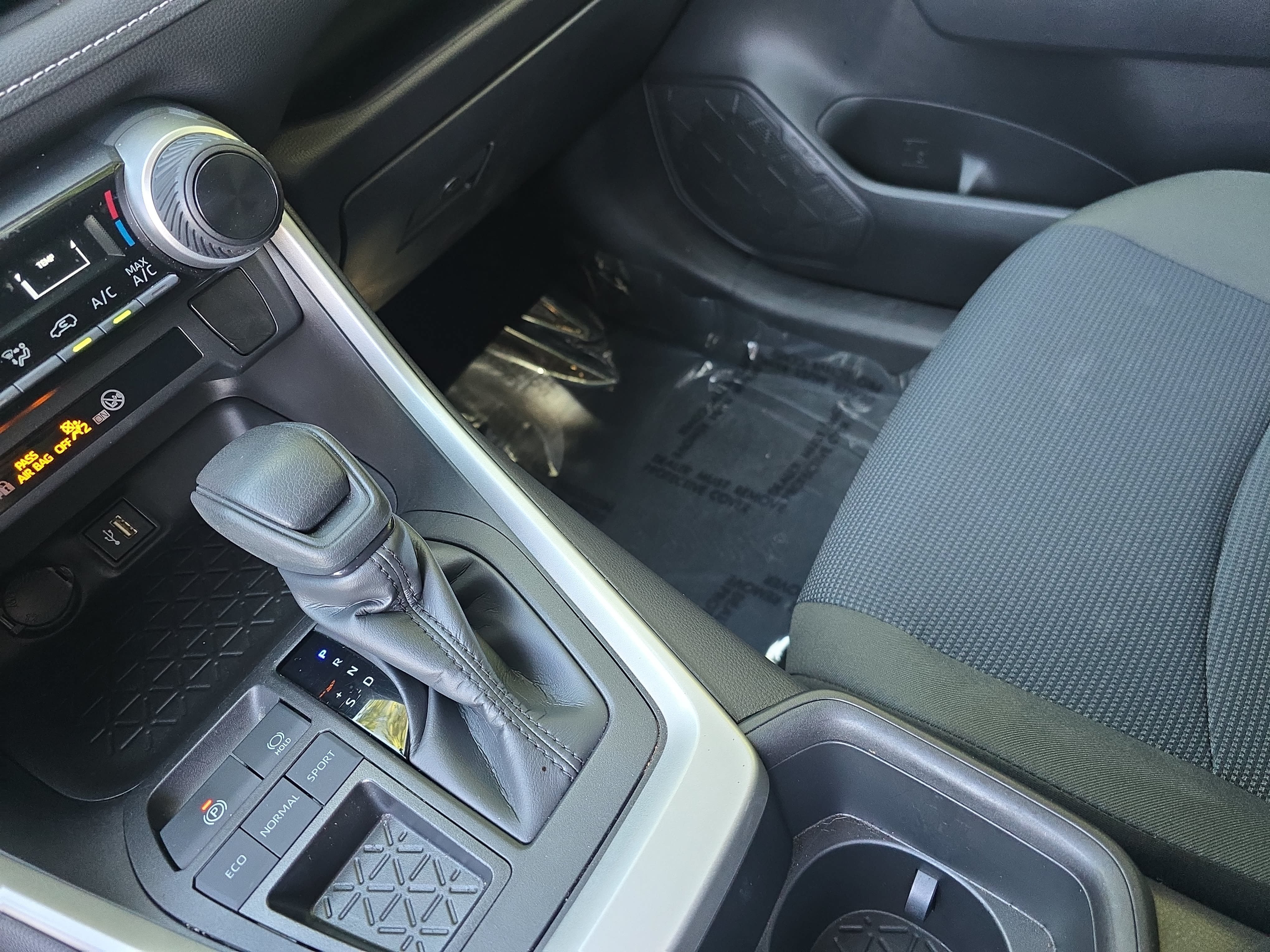 Certified 2023 Toyota RAV4 LE FWD image 25