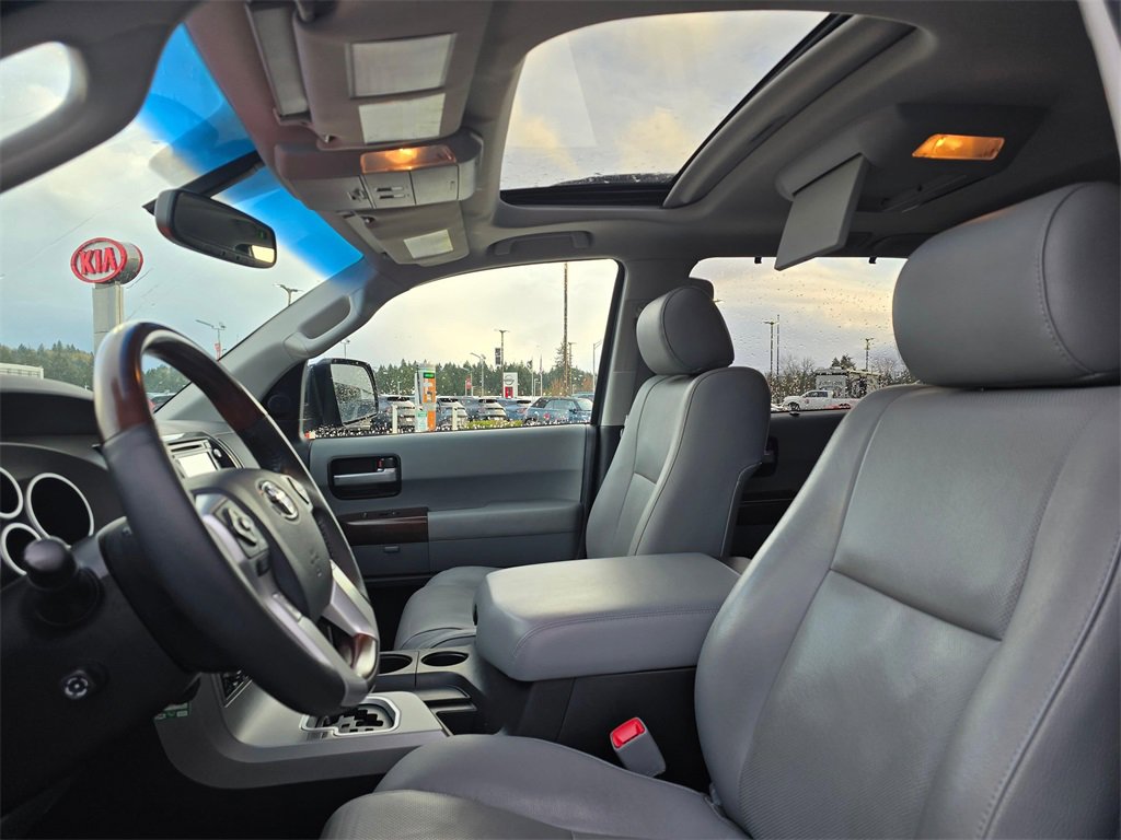 Used 2017 Toyota Sequoia Platinum image 17