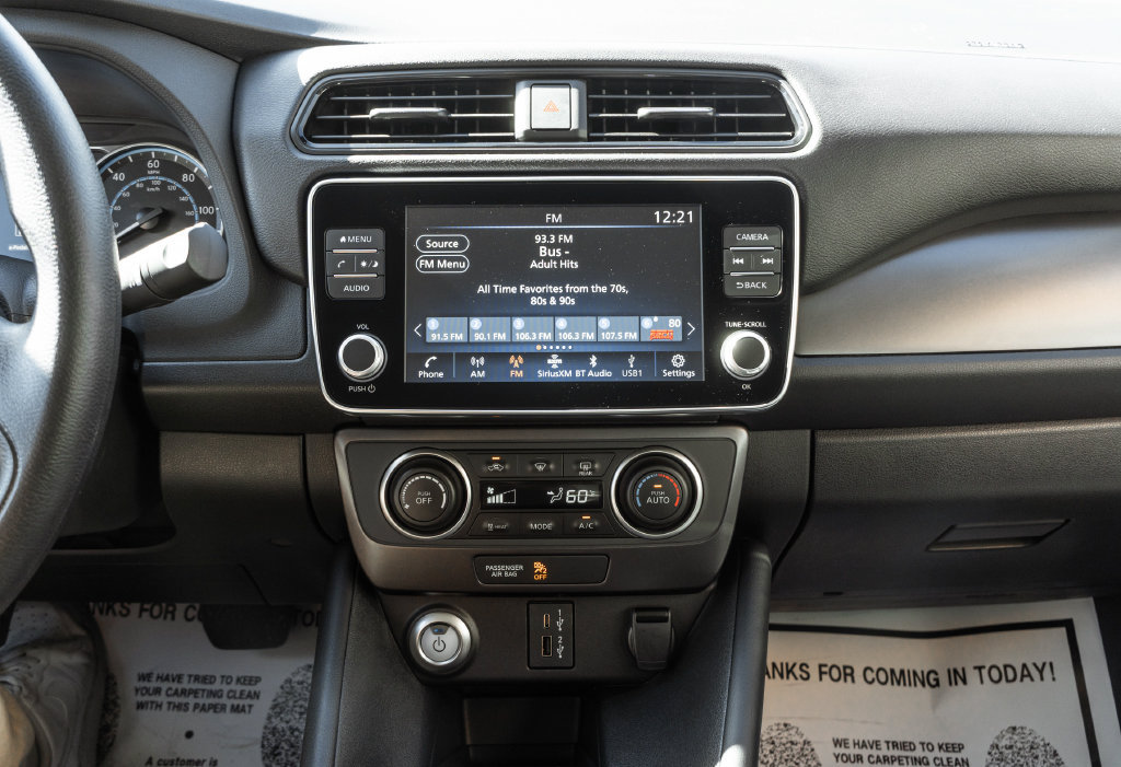 Used 2025 Nissan Leaf S FWD image 16