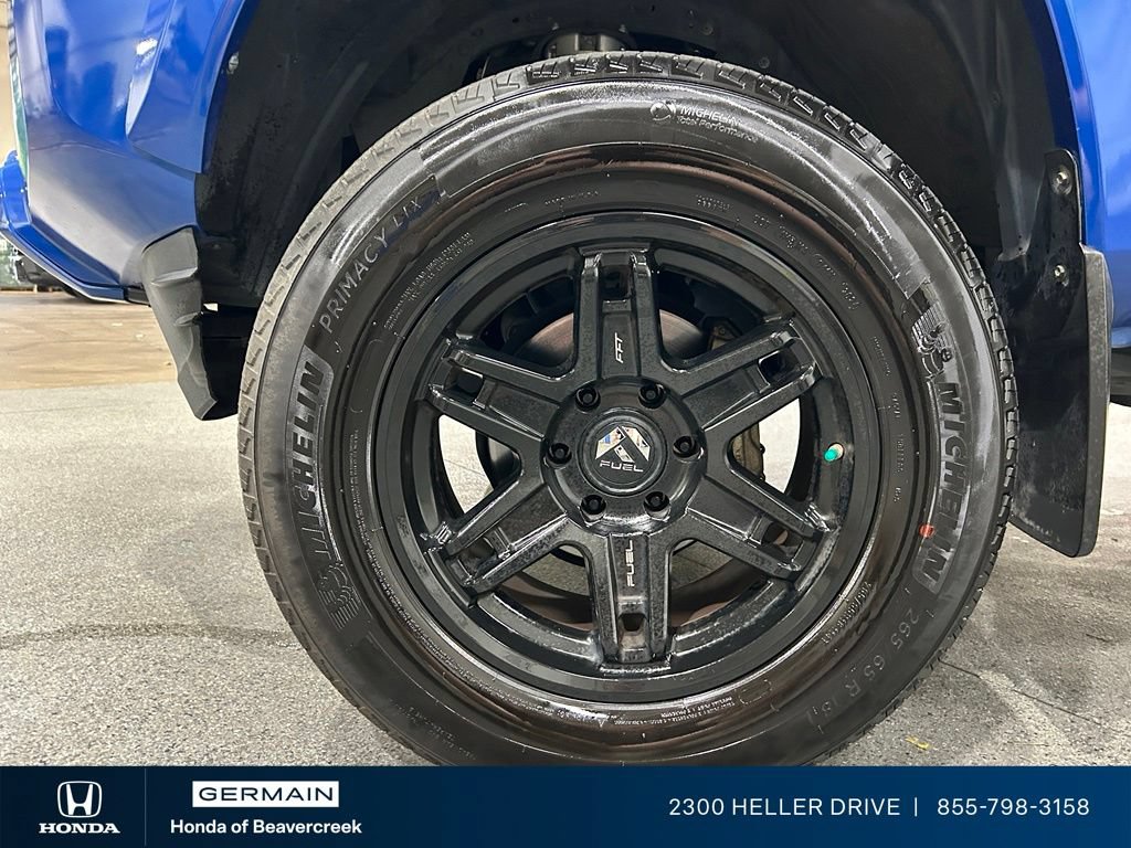 Used 2018 Toyota Tacoma Limited RWD image 13