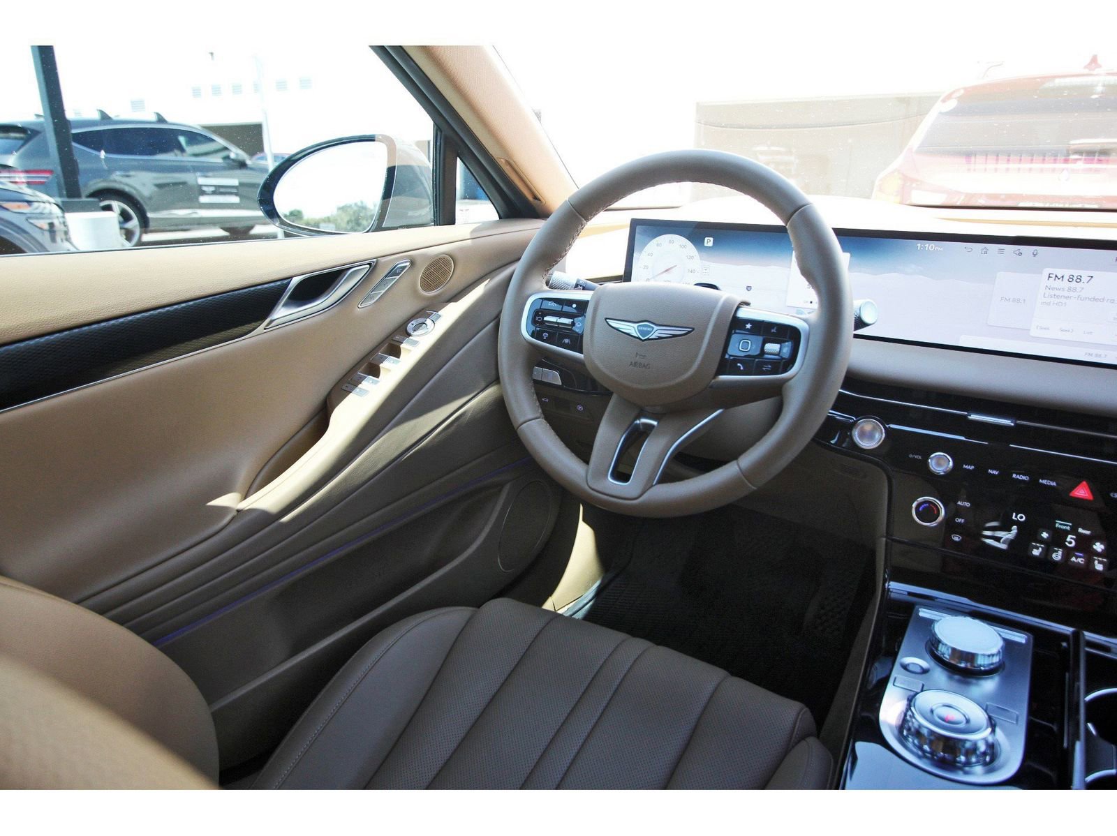 Used 2025 Genesis G80 2.5T image 9