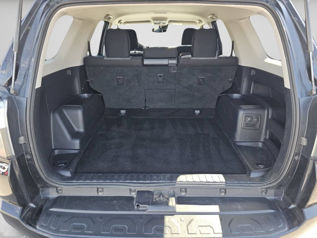 Used 2024 Toyota 4Runner SR5 AWD/4WD image 26