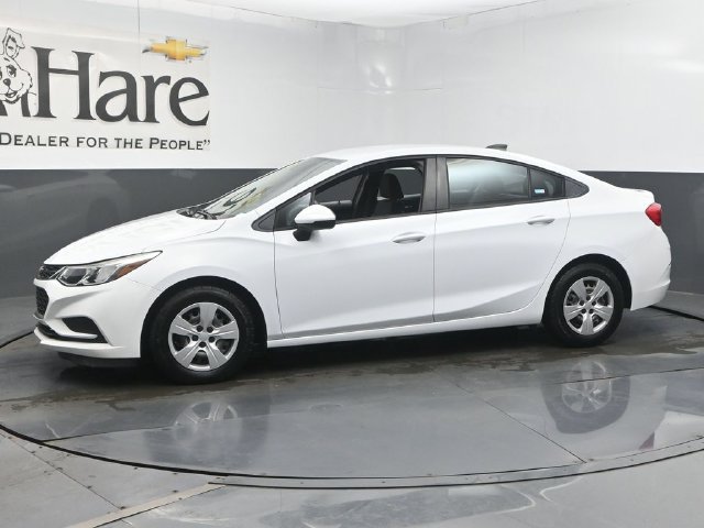 Used 2017 Chevrolet Cruze LS FWD image 35