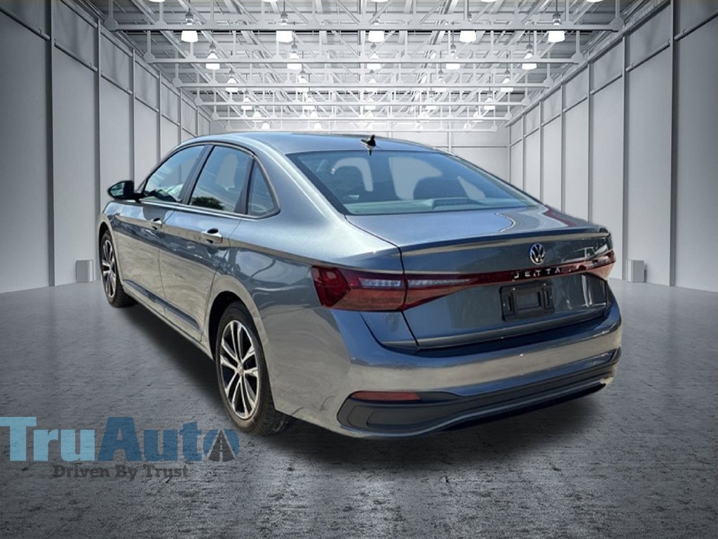 Used 2025 Volkswagen Jetta Sport FWD image 5