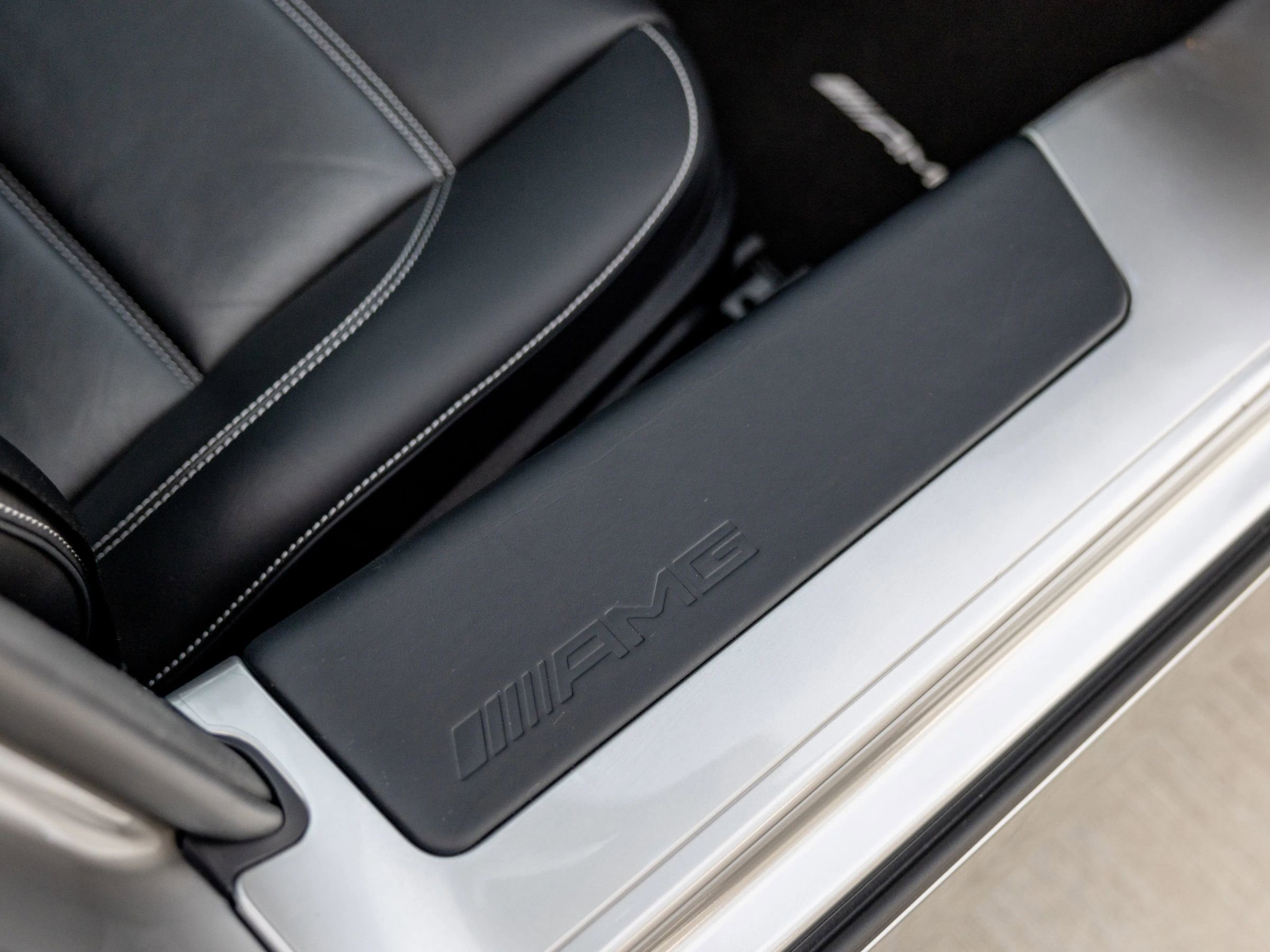 Used 2011 Mercedes-Benz SLS AMG Coupe image 19