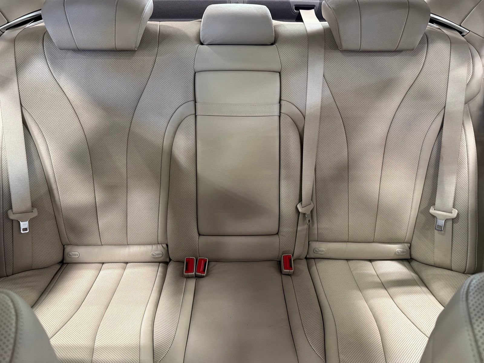 Used 2015 Mercedes-Benz S 550 4MATIC Sedan image 35