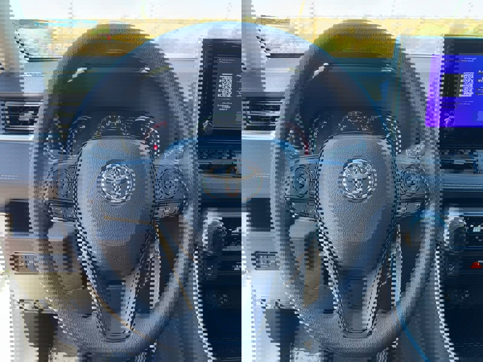 Used 2025 Toyota RAV4 LE image 18