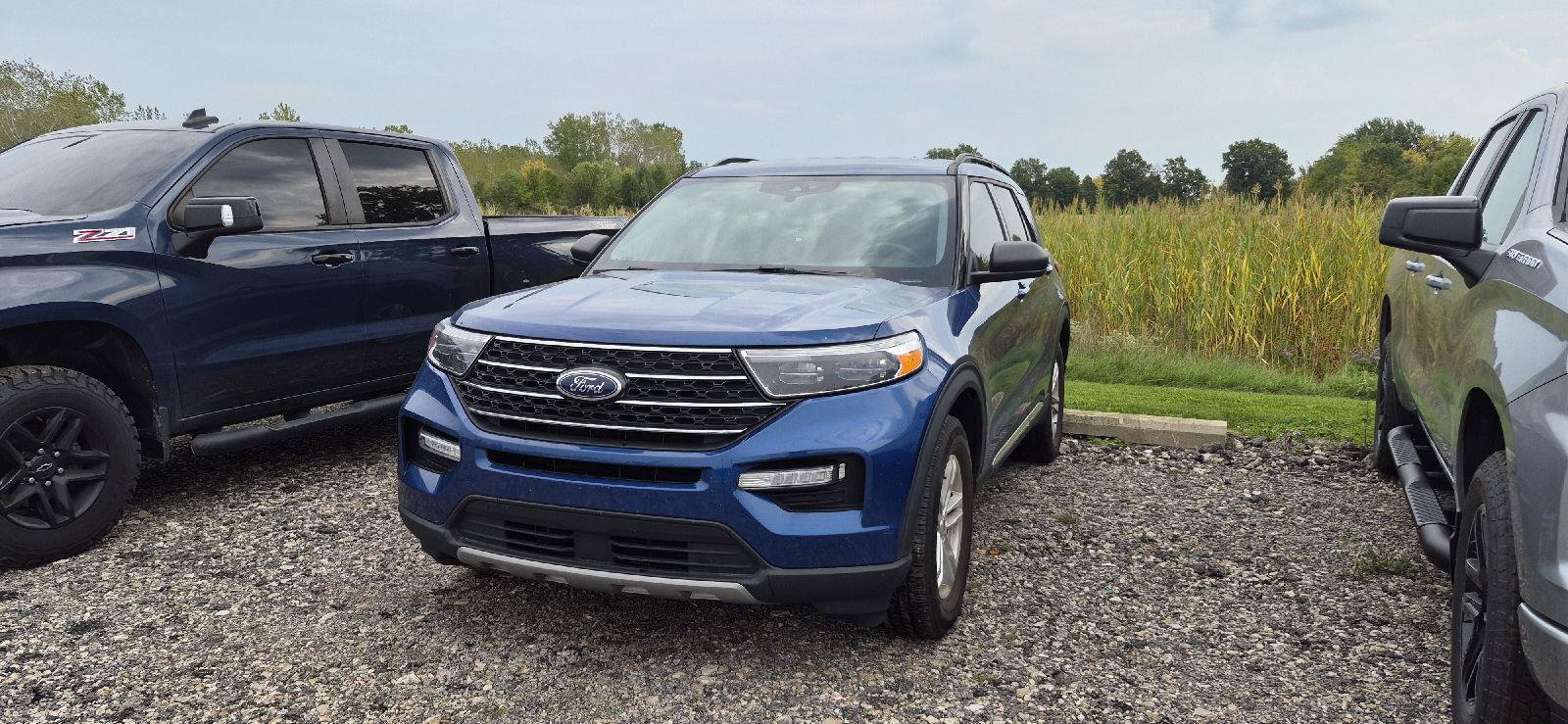 Used 2022 Ford Explorer XLT w/ Equipment Group 202A AWD/4WD image 1