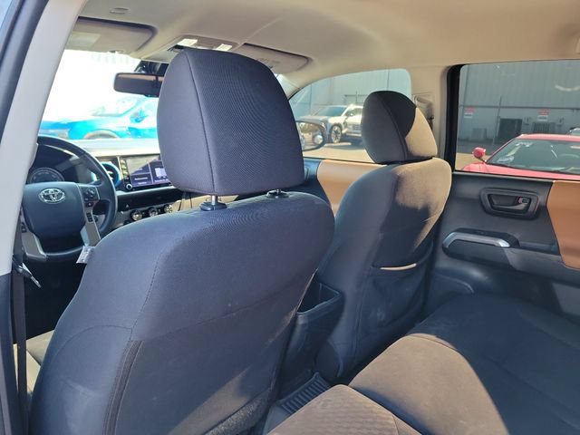 Used 2020 Toyota Tacoma SR5 RWD image 14