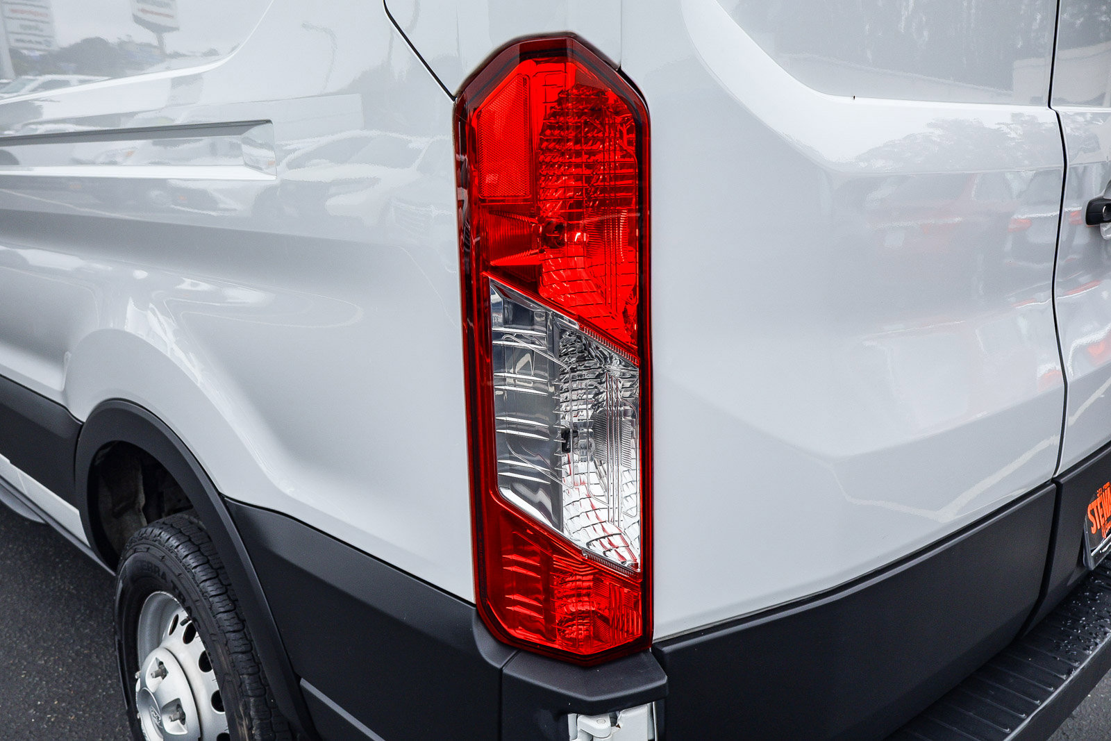 Used 2023 Ford Transit 250 Medium Roof AWD w/ Load Area Protection Package image 23