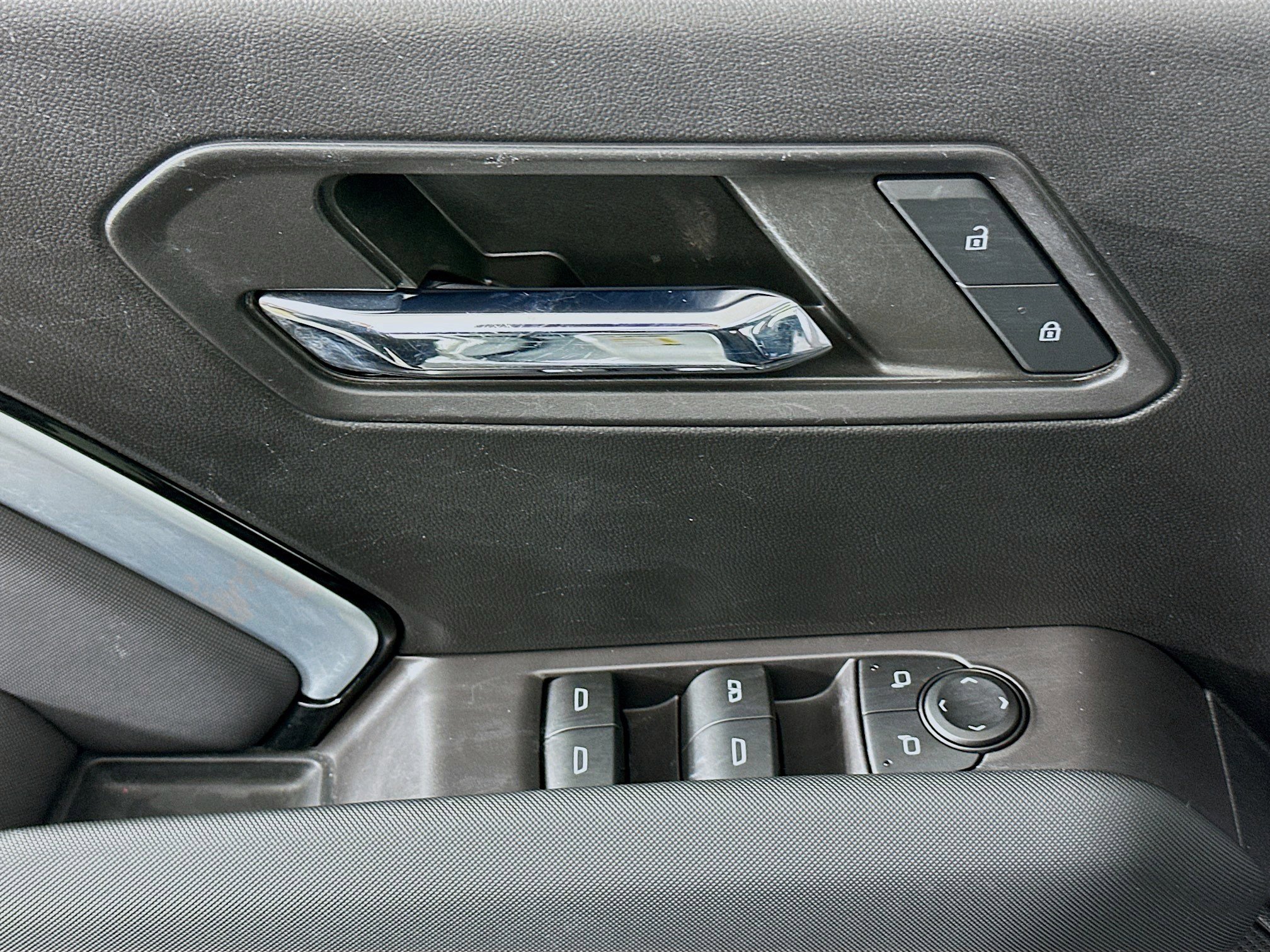 Used 2023 Chevrolet Colorado Z71 w/ Z71 Convenience Package 2 image 15