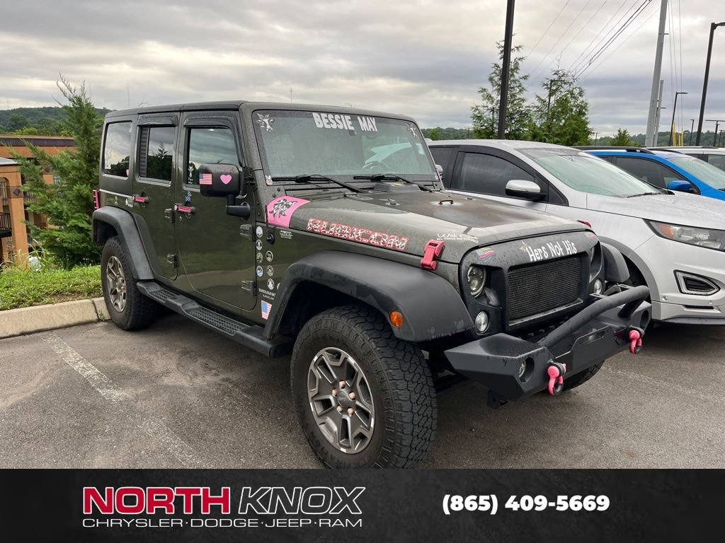 Used 2015 Jeep Wrangler Unlimited Rubicon AWD/4WD image 2