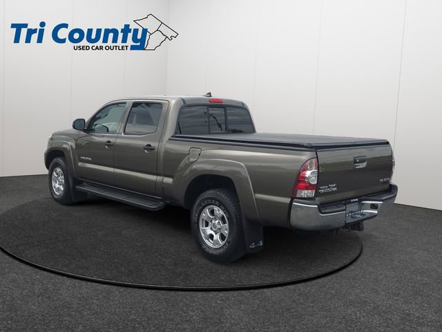 Used 2015 Toyota Tacoma 4x4 Double Cab w/ SR5 Package image 6