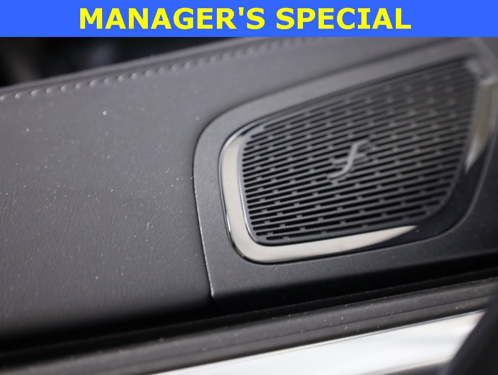 Used 2025 Mercedes-Benz GLC 300 4MATIC image 45