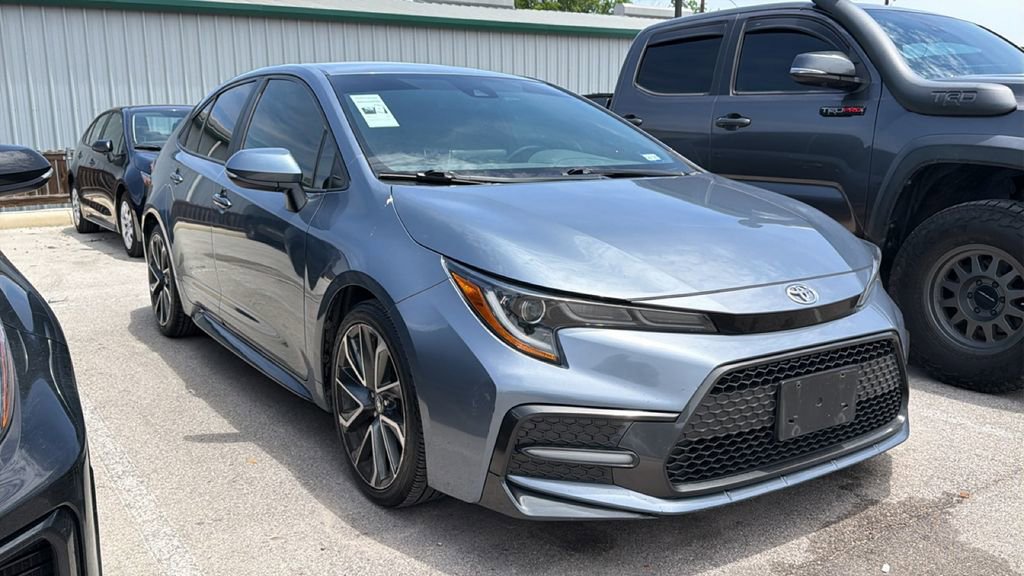 Used 2020 Toyota Corolla SE FWD image 3