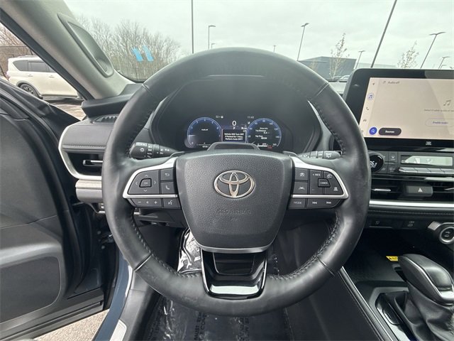 Used 2024 Toyota Grand Highlander Platinum image 14